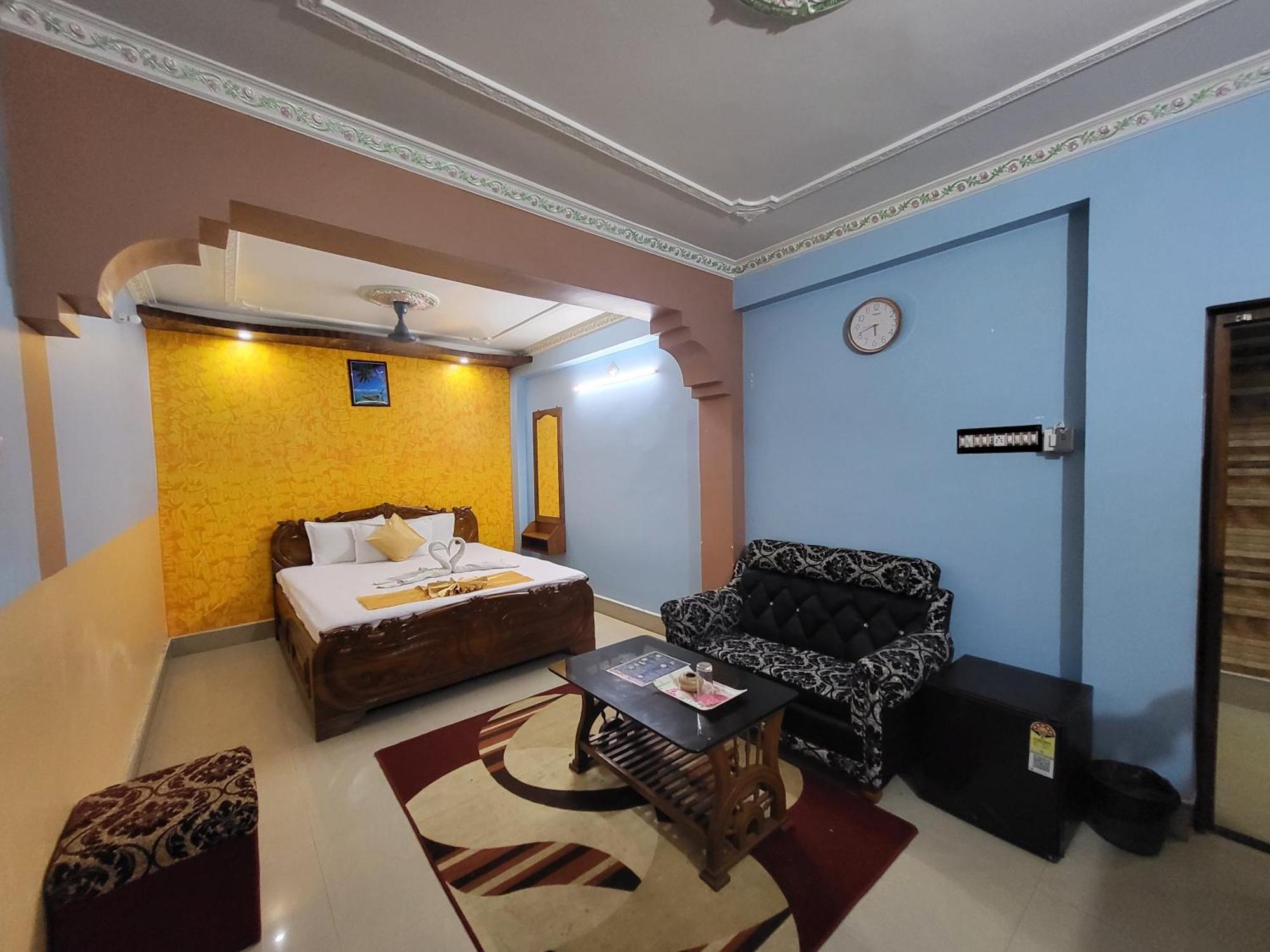Abhishek Inn 디가 외부 사진
